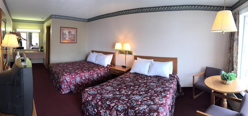 Twelve Oaks Inn Branson Exterior foto